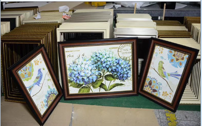 武漢畫框加工與廣告燈箱型材一站式服務，漢口工廠優(yōu)勢明顯